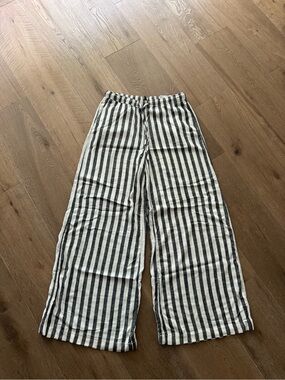 Striped Black and White Wide-Leg Pants